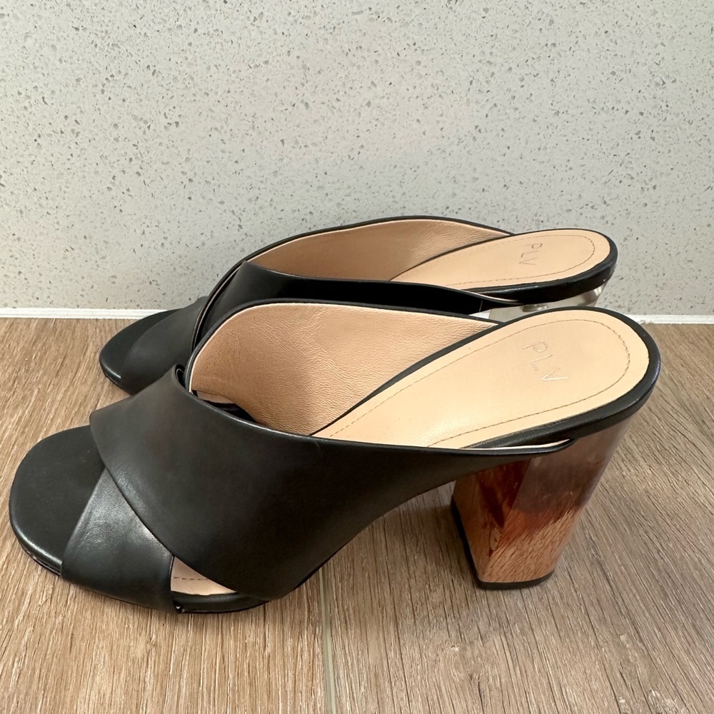 Pour Le Victorie genuine leather lucite block heel sandals